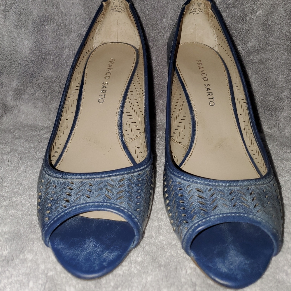 Franco Sarto JANIA Perforated Wedge Heels 8M